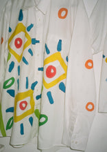 Load image into Gallery viewer, PICASSO FLORAL BUTTON DOWN