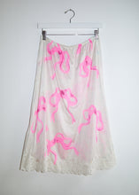 Load image into Gallery viewer, PINK BOW SLIP SKIRT
