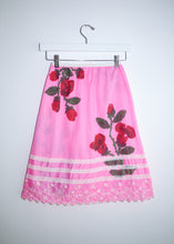 Load image into Gallery viewer, PINK SPRAY ROSE SKIRT
