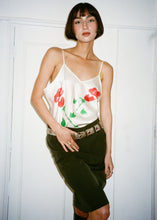 Load image into Gallery viewer, SILK RED LONG STEM ROSE TANK
