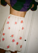 Load image into Gallery viewer, DITSY MAGENTA SLIP SKIRT #2
