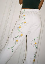 Load image into Gallery viewer, ORCHID SWEATPANTS
