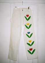 Load image into Gallery viewer, TULIP JEANS
